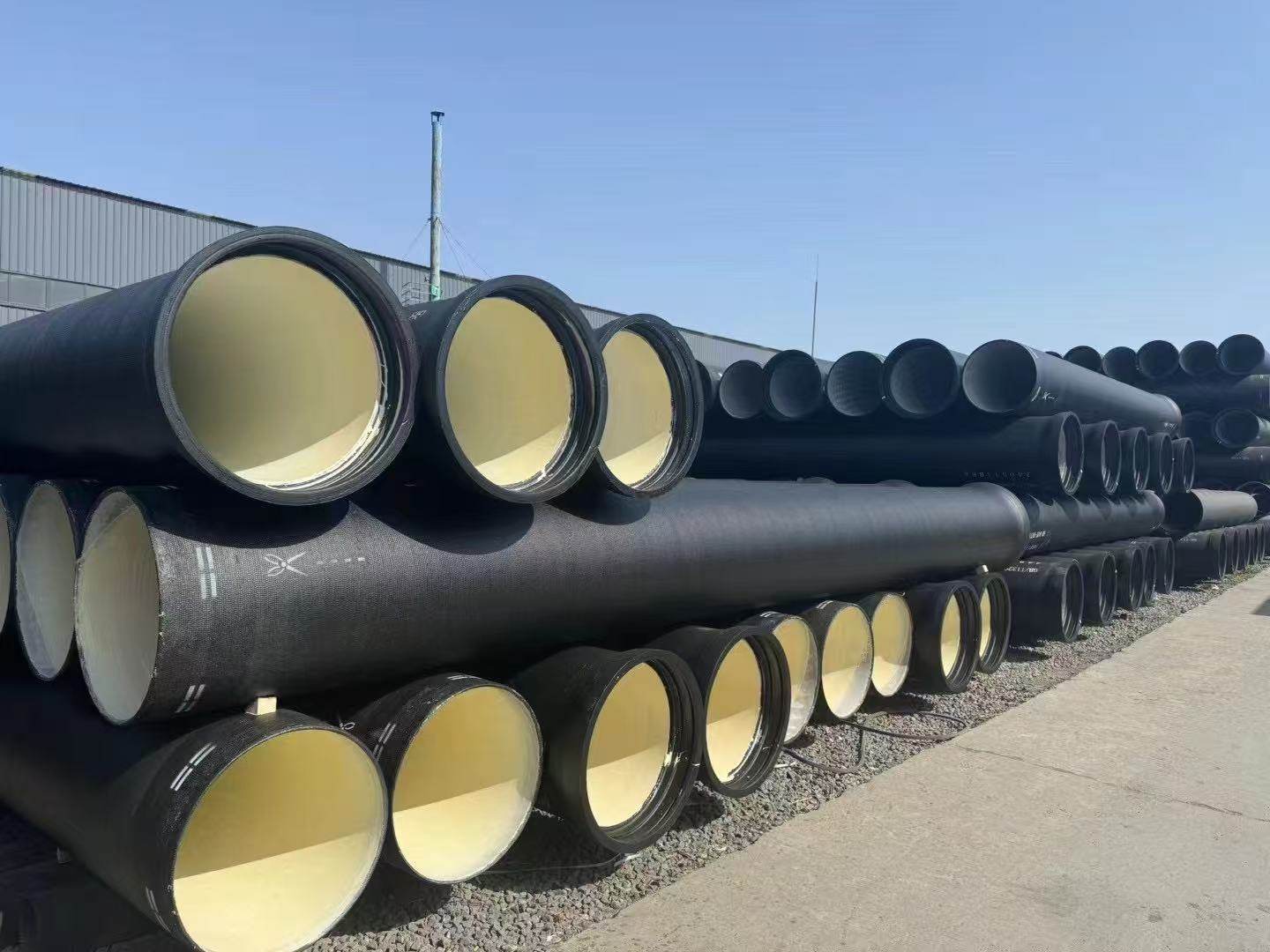 أنبوب حديد مطاوع مبطن بالإيبوكسي حسب الطلب