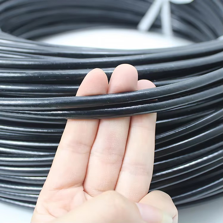 7x19 حبل سلكي فولاذي مجلفن مطلي بـ PU 5mm 6mm للاستخدام في كابل الجيم