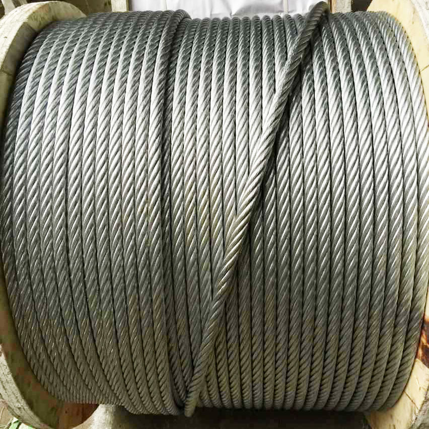حبل أسلاك فولاذية مجلفنة 6x37 بقطر 10-22mm يُستخدم لآلات الرفع