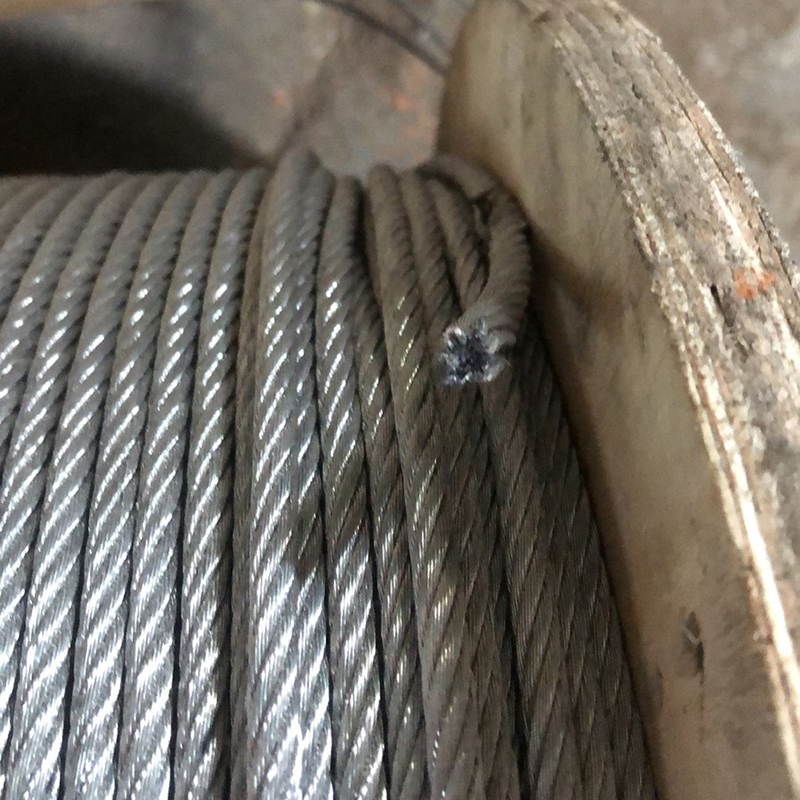 حبل سلكي فولاذي مجلفن 6x12+7FC 3-12mm للاستخدام في الربط والقطر والأحمال الخفيفة والزراعة