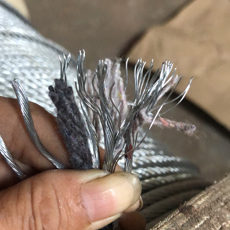 حبل سلكي فولاذي مجلفن 6x12+7FC 3-12mm للاستخدام في الربط والقطر والأحمال الخفيفة والزراعة