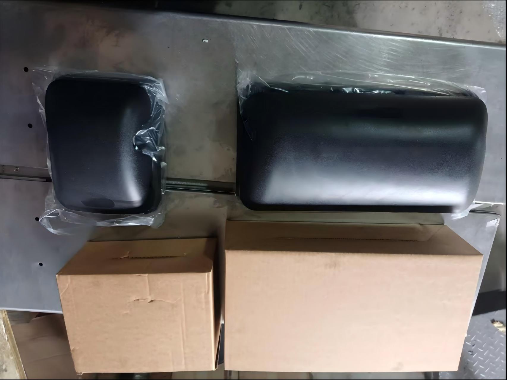 مطاط المرآة الجانبية اليسرى WG1642770001 لنظام مرآة الكابينة SINOTRUK HOWO