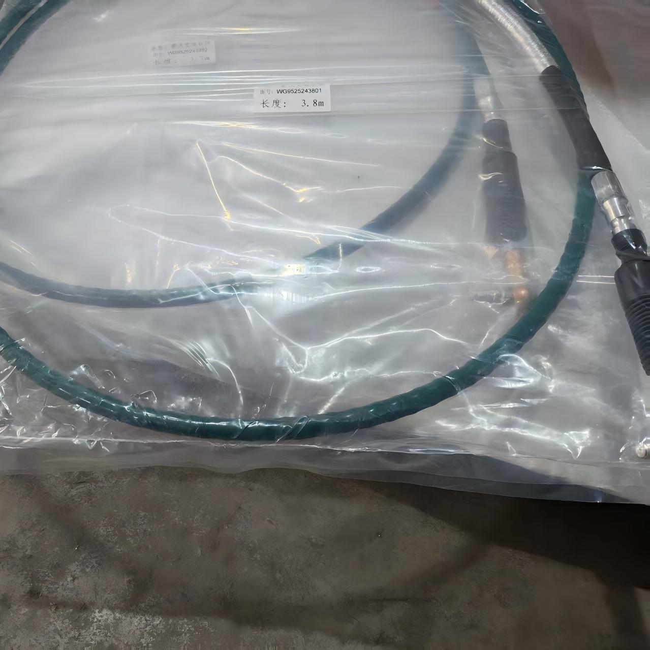 طقم كابلات ناقل الحركة (2 PCS) WG9525243702 + WG9525243801 مجموعة كابلات تعشيق ناقل الحركة للخدمة الشاقة لشاحنة SINOTRUK HOWO HOHAN
