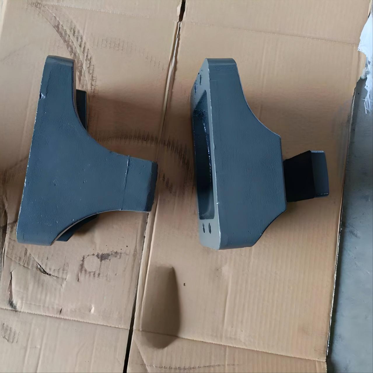 مقعد الزنبرك L HOWO WG9725520277 حامل الزنبرك الورقي / قاعدة التعليق لشاحنة SINOTRUK