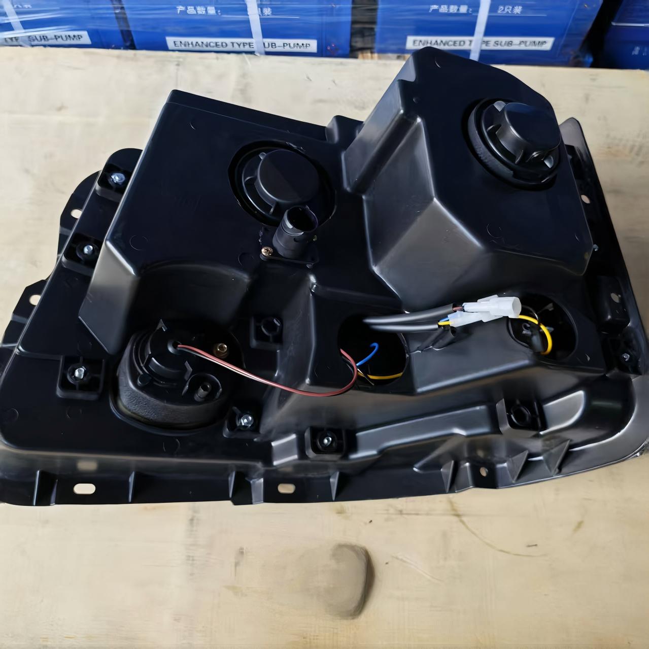 مصباح أمامي Shacman R (الجانب الأيمن) مجموعة مصباح أمامي للشاحنة لسلسلة SHACMAN F2000 / F3000 / H3000