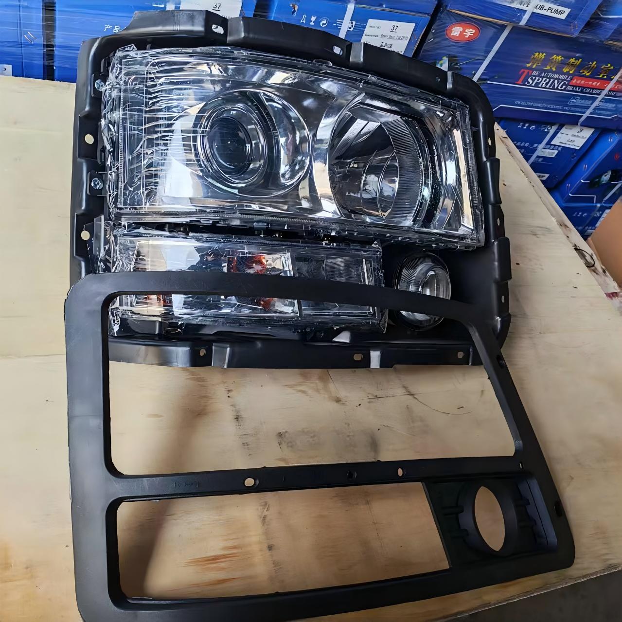 مصباح أمامي Shacman R (الجانب الأيمن) مجموعة مصباح أمامي للشاحنة لسلسلة SHACMAN F2000 / F3000 / H3000