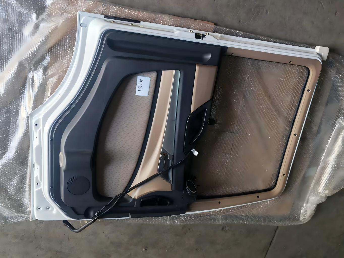 مجموعة مفتاح الباب الأيسر SINOTRUK HOWO TX AZ1671210103 مع ضفيرة الأسلاك والمستشعر أبيض