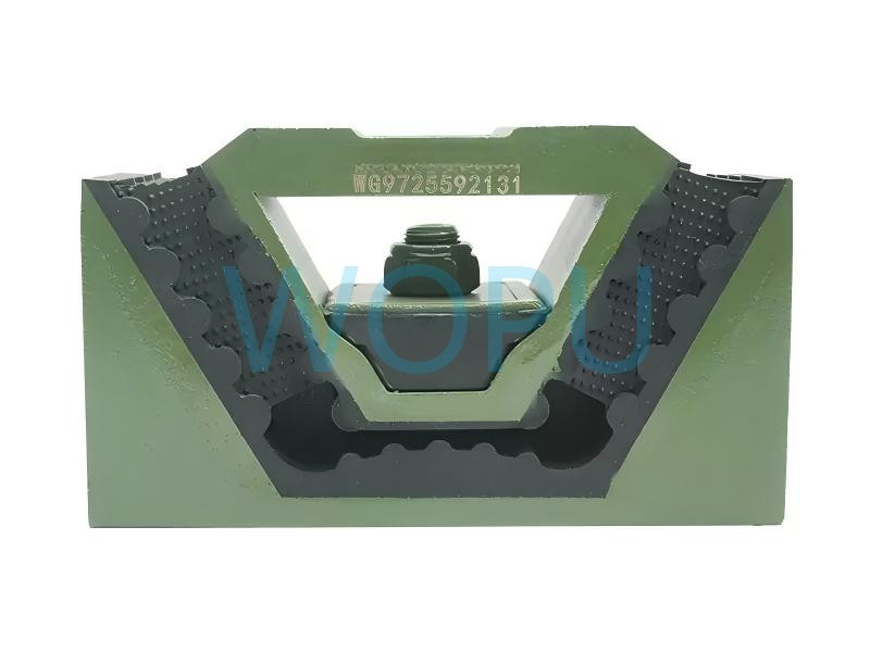 قطع غيار تعليق هيكل الشاحنة الثقيلة للعملاق الصيني للسيارات WG9725592131