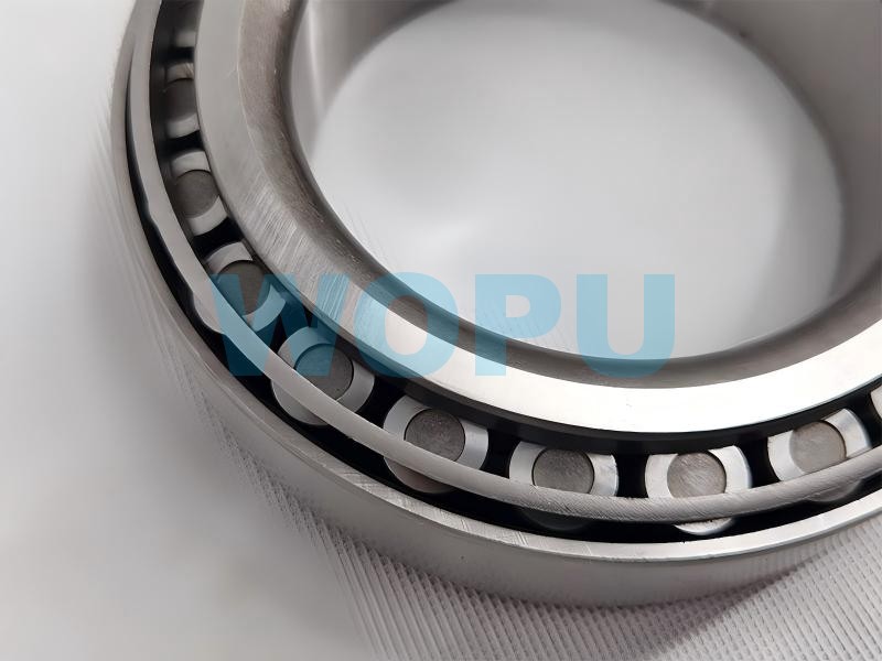محمل العجلة الخلفية HM220149 / HM220110 / WG99810220149 لقطع غيار شاحنات SINOTRUK FUVA