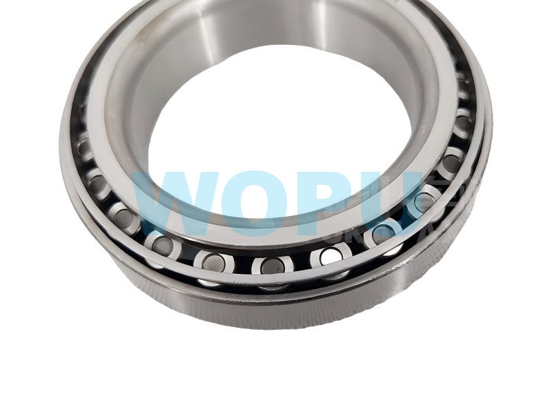 محمل عمود الإدخال JLM714110 / JLM714149 لقطع غيار شاحنات SINOTRUK HOWO