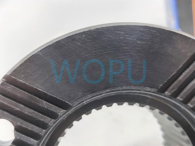 فلنجة خرج علبة التروس WG2210100018 لقطع غيار شاحنات SINOTRUK