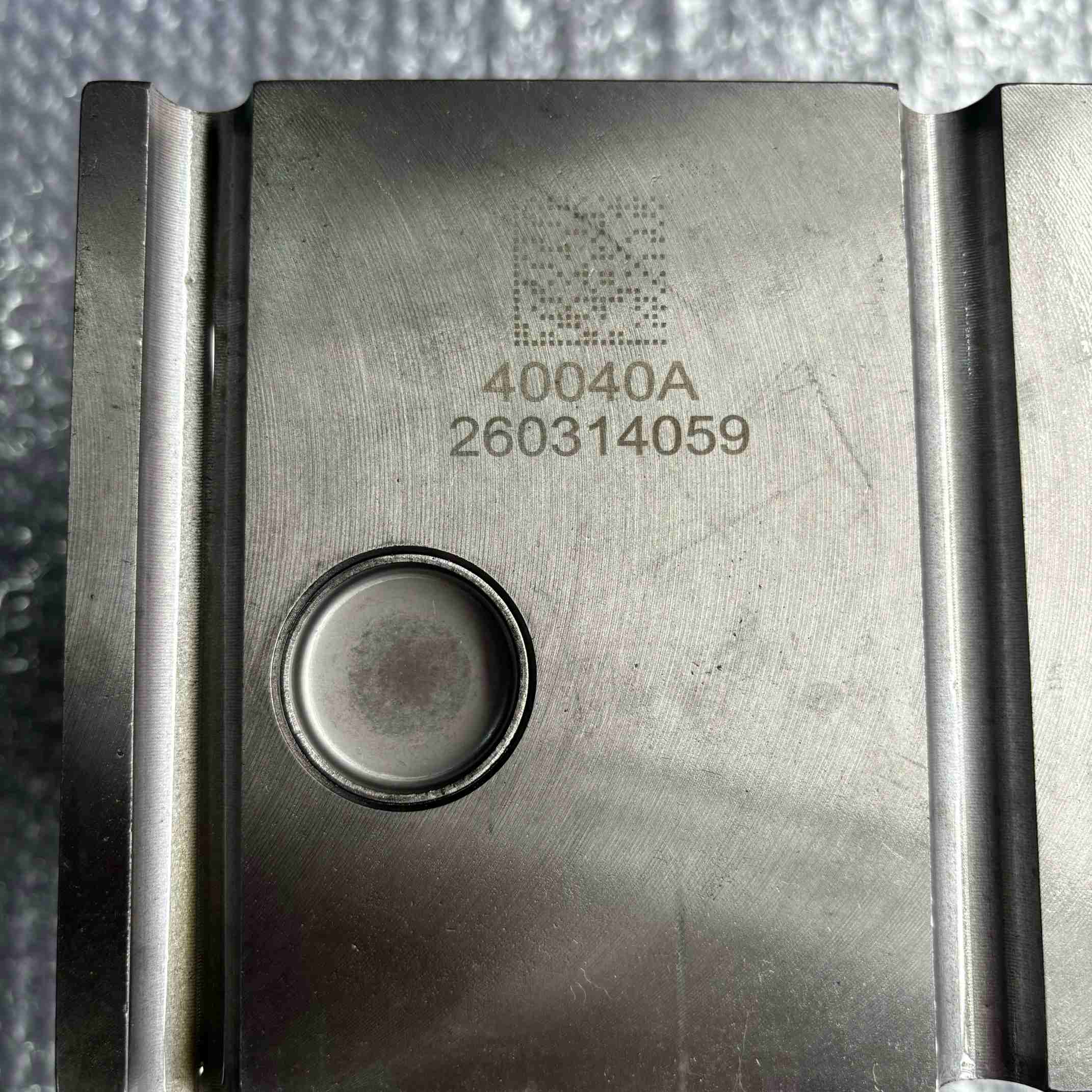 رأس أسطوانة 61560040040A Euro II بصمامين لمحرك WD615 HOWO STR وقطع غيار محركات الديزل