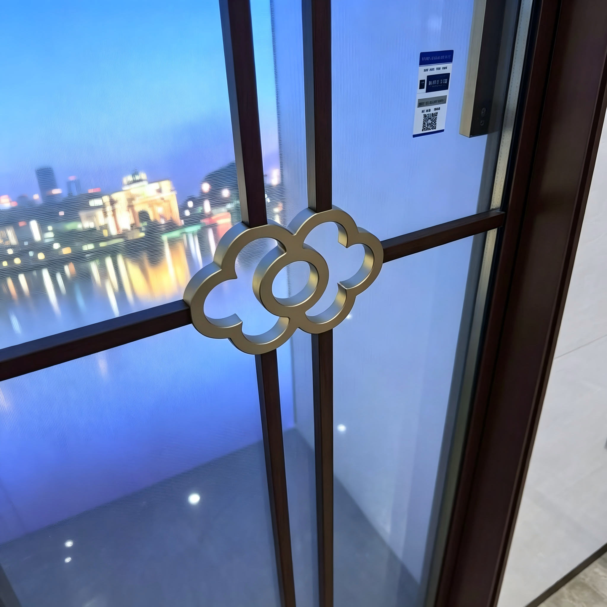 أبواب حمامات PVC بأسعار معقولة بتصميم بسيط وأنيق
