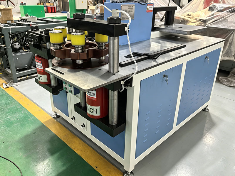 DXJ-30CN ماكينة ثني قضبان التوصيل CNC
