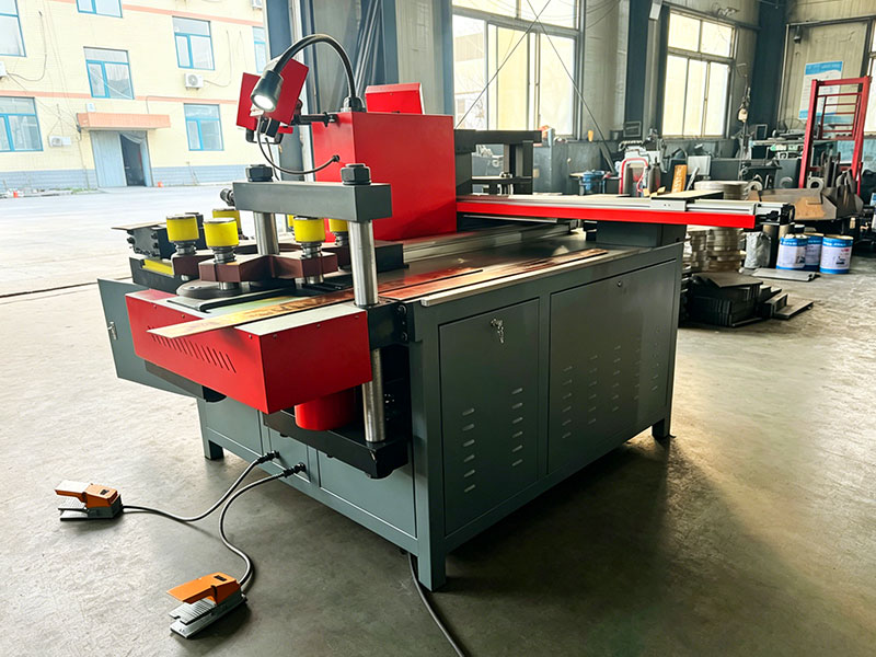 آلة معالجة قضبان التوصيل CNC DXJ-80CN PRO