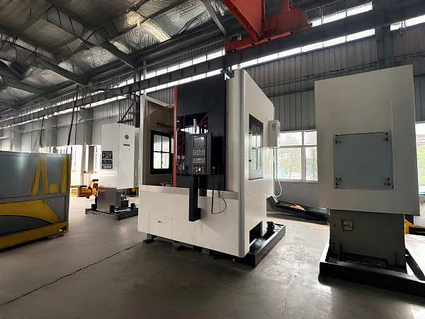 تحقيق تمركز للفلنجة بدقة 0.01mm باستخدام مخرطة CNC العمودية LCK900 في روسيا