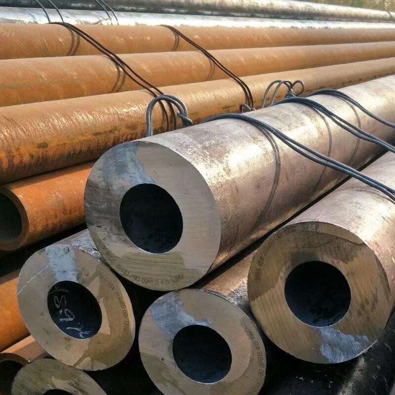 أنبوب فولاذي كربوني غير ملحوم ASTM API 5L X42-X80