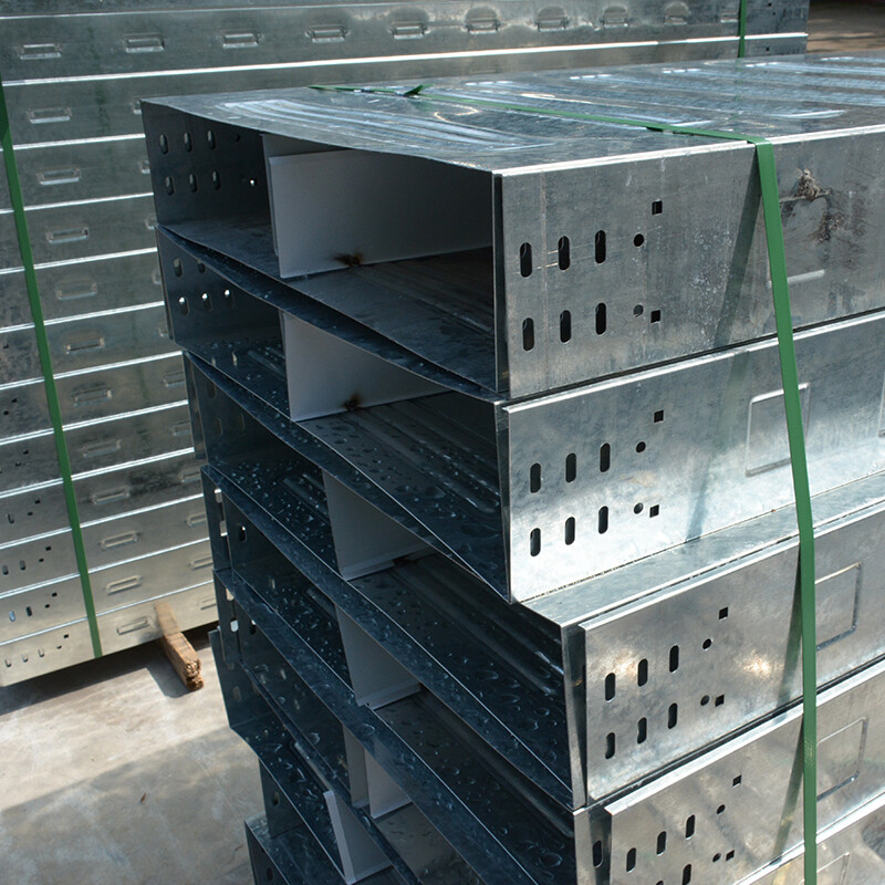 مجرى الكابلات CT200x400