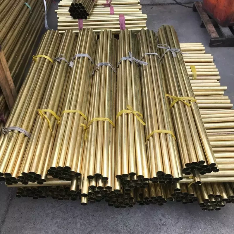 أنبوب نحاسي