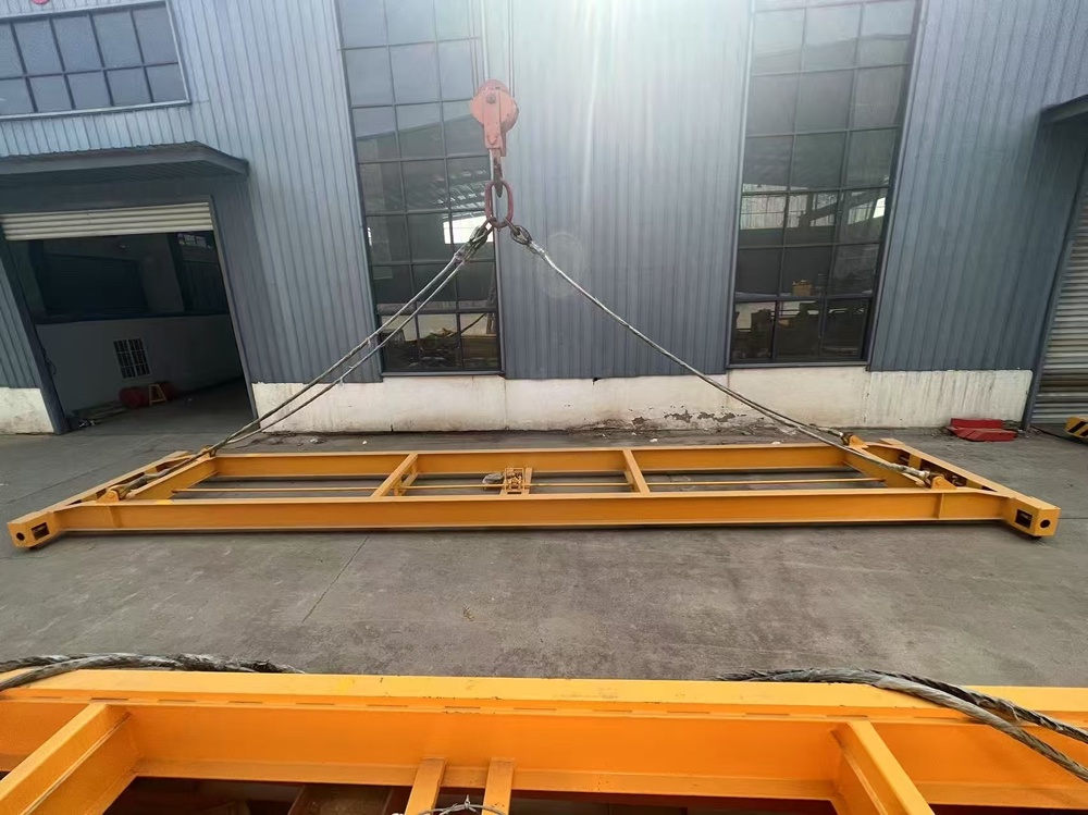 Container Spreader