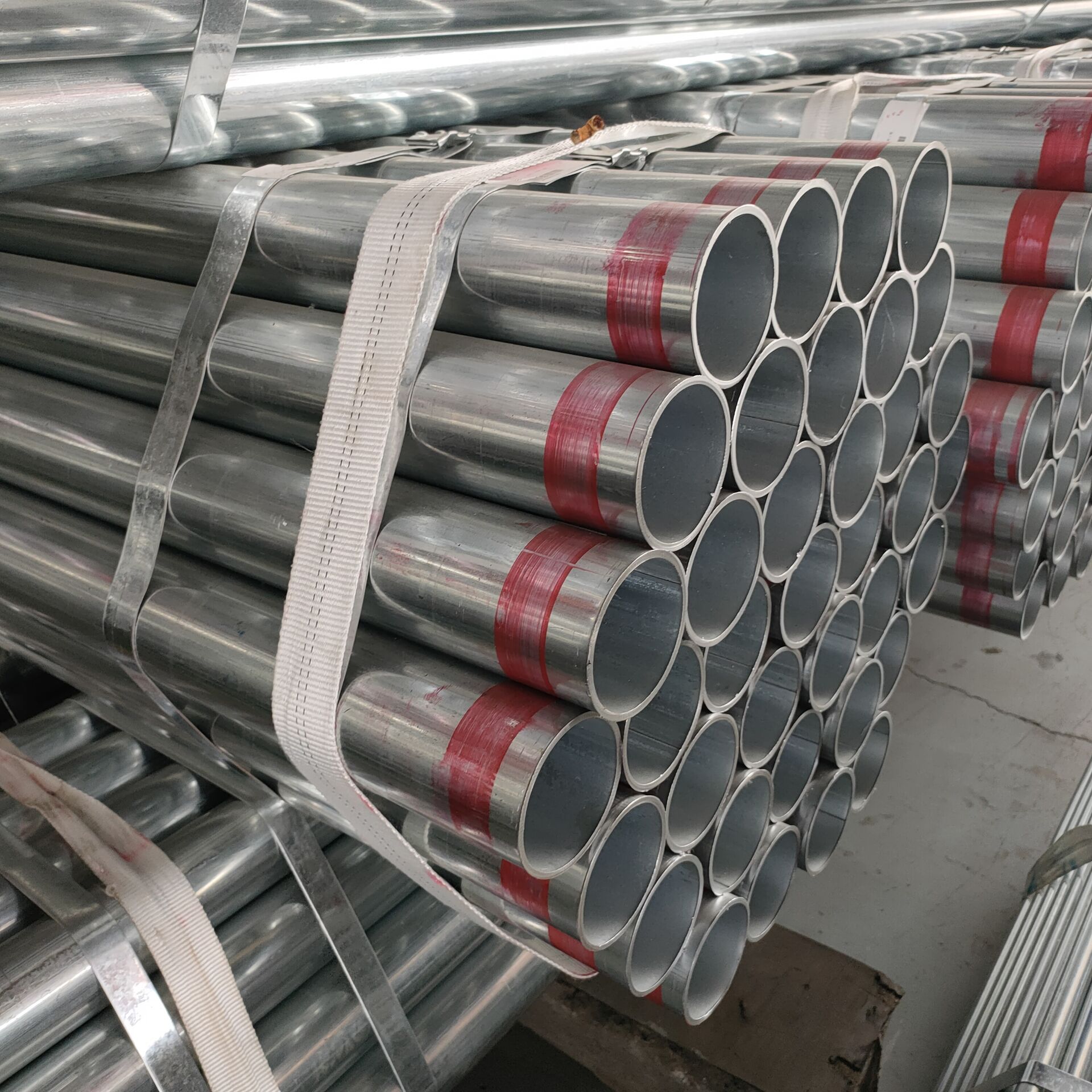 Galvanized PipeGalvanizedJiangsu Changjian Metal Products Co,.Ltd