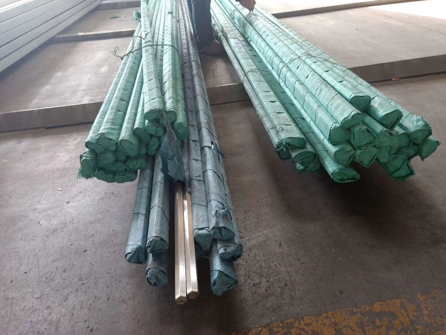 SUS201 202 301 303 304  304L 316 316L 316F 321 Stainless steel hexagonal bar