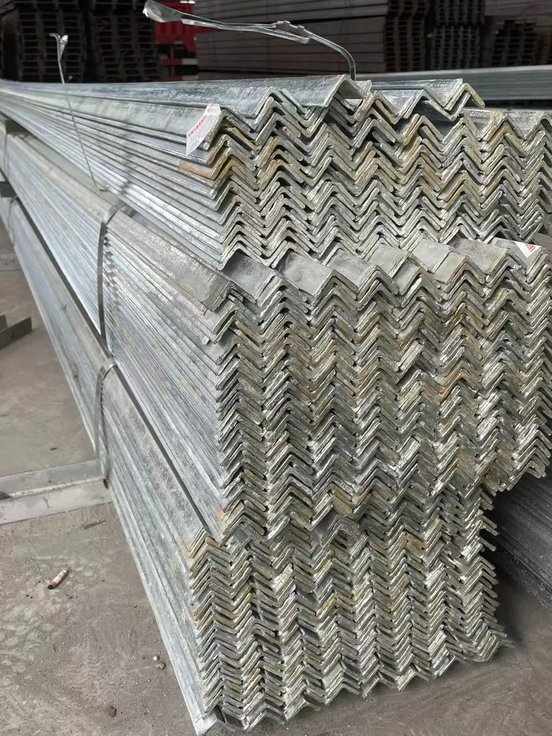 St52.4STP G38 galvanized angle steel