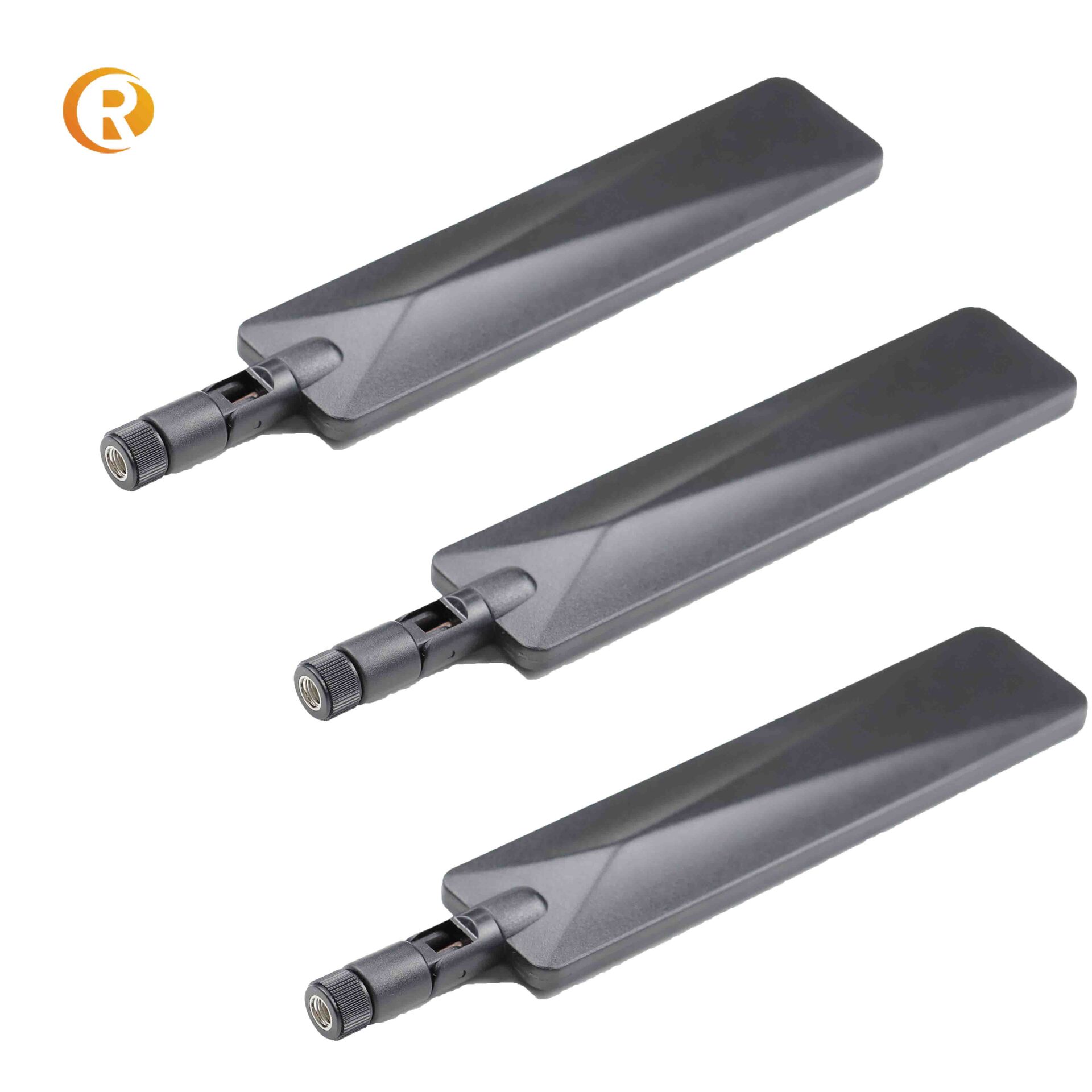 هوائي إرسال عالي الكسب لمسافات طويلة 4G LTE للاستخدام في الأماكن المغلقة