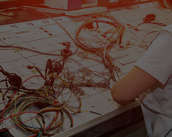 يمكن أن يؤدي استخدام مجموعة الأسلاك المناسبة لمركبة الطاقة الجديدة إلى توفير الطاقة وزيادة الكفاءة