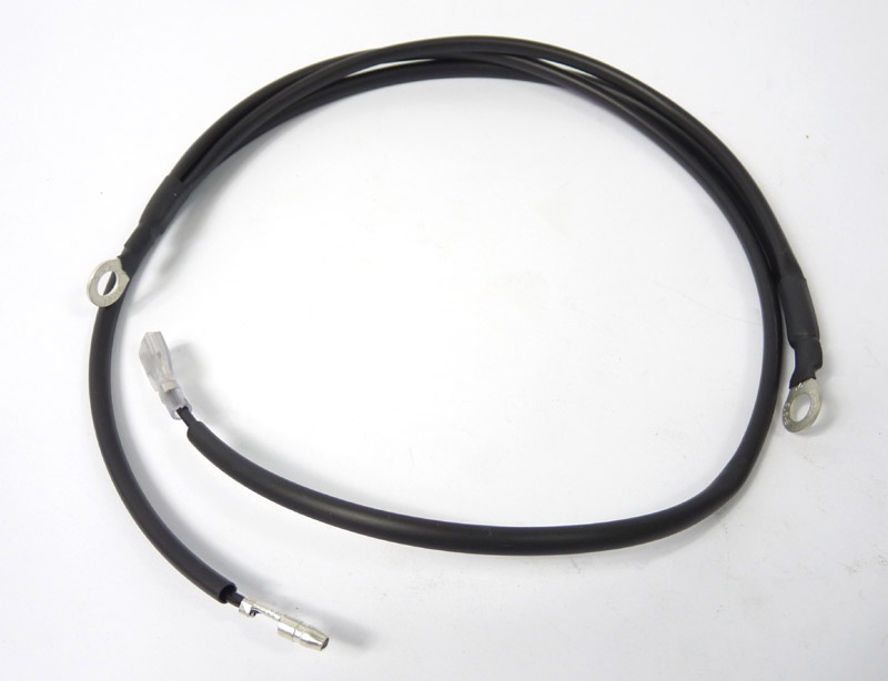 سلك أرضي عام يلوح في نول الأسلاك لمنع المصباح من النفخ ، إلخ