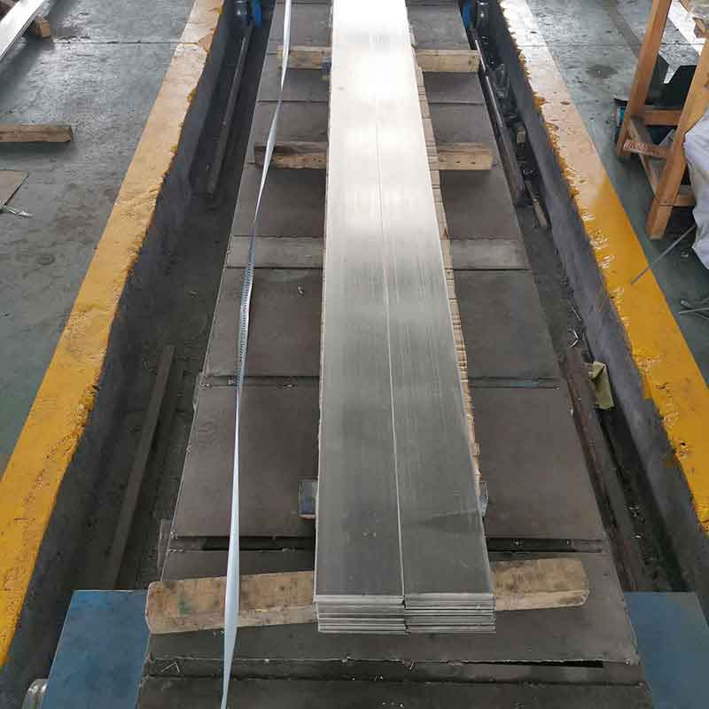 Stainless steel flat bar
