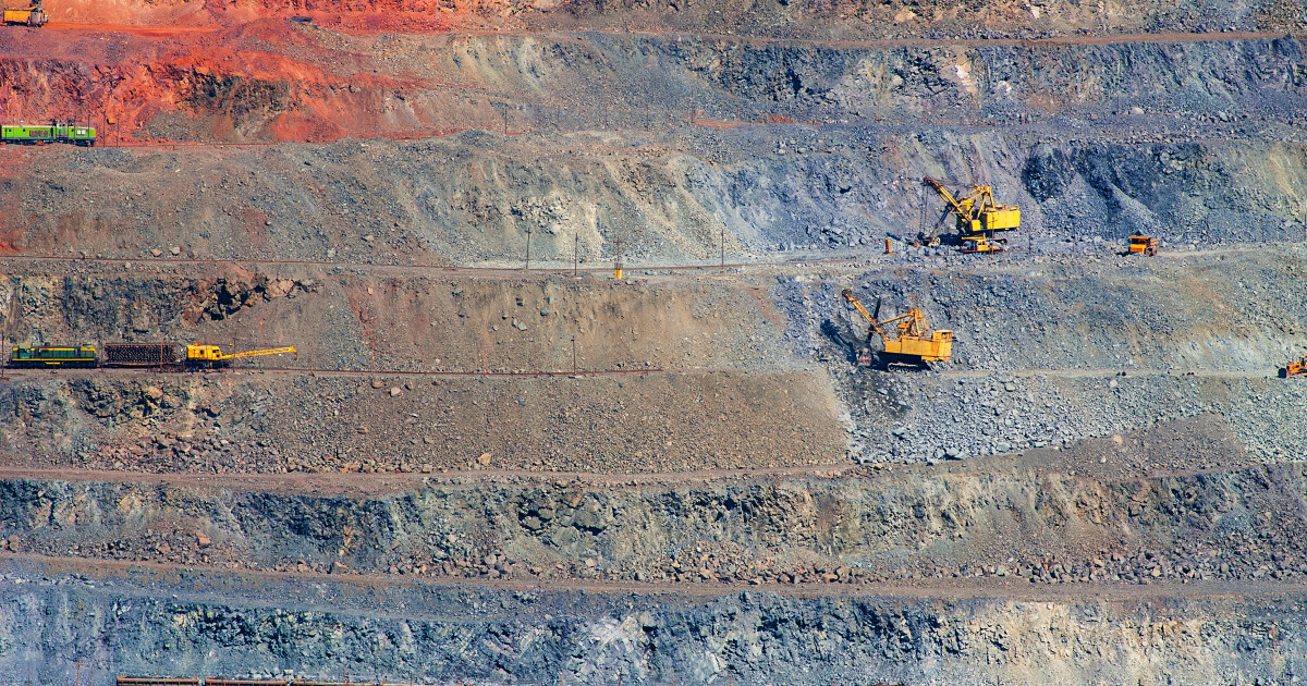 The current situation regarding capacity utilization at iron and steel enterprises