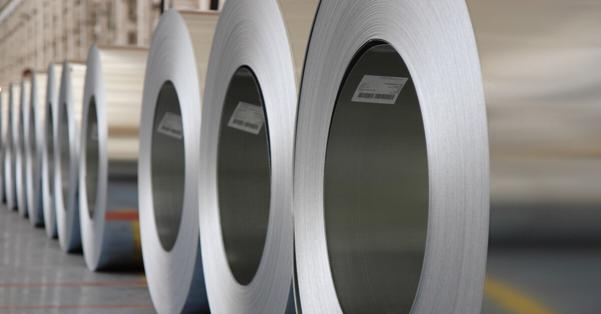 Global stainless steel production in Q2 grew by 5% q/q