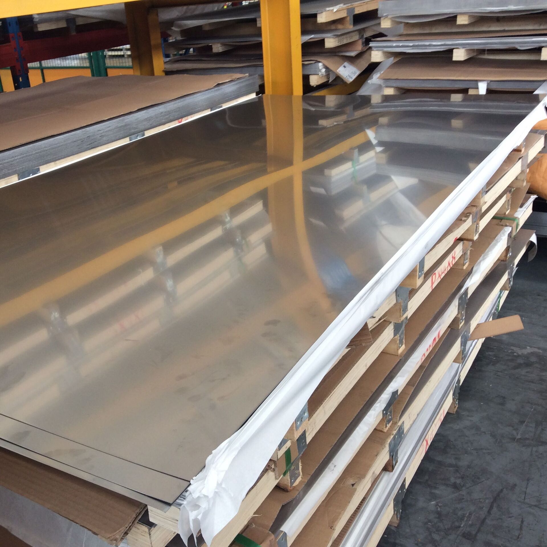 Hot Rolled Stainless Steel Sheet