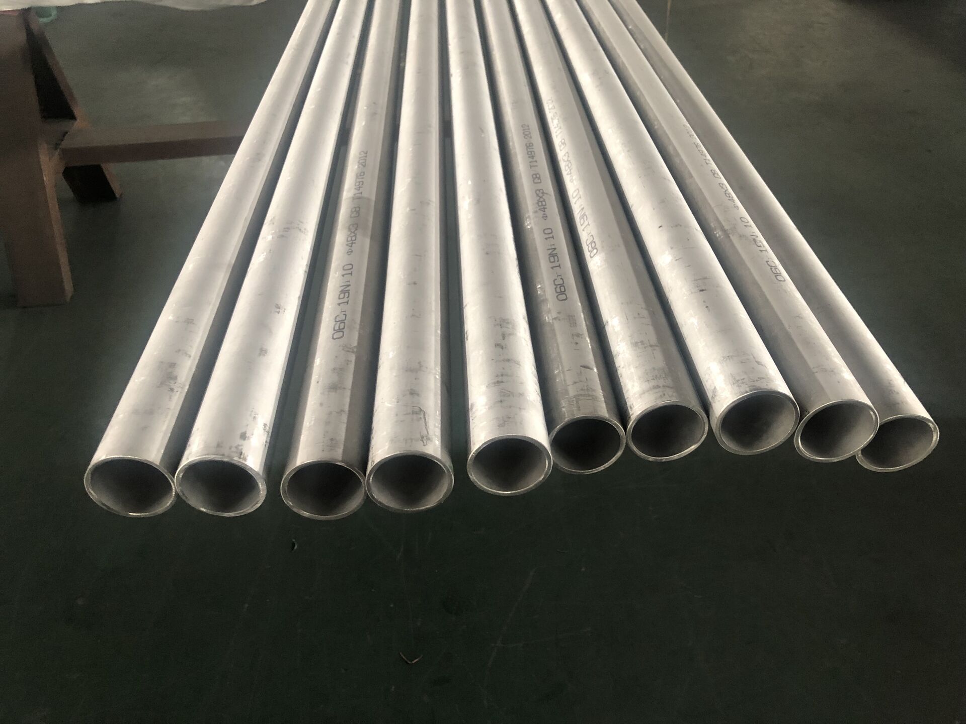 Stainless Steel Seamless Pipe/Tube