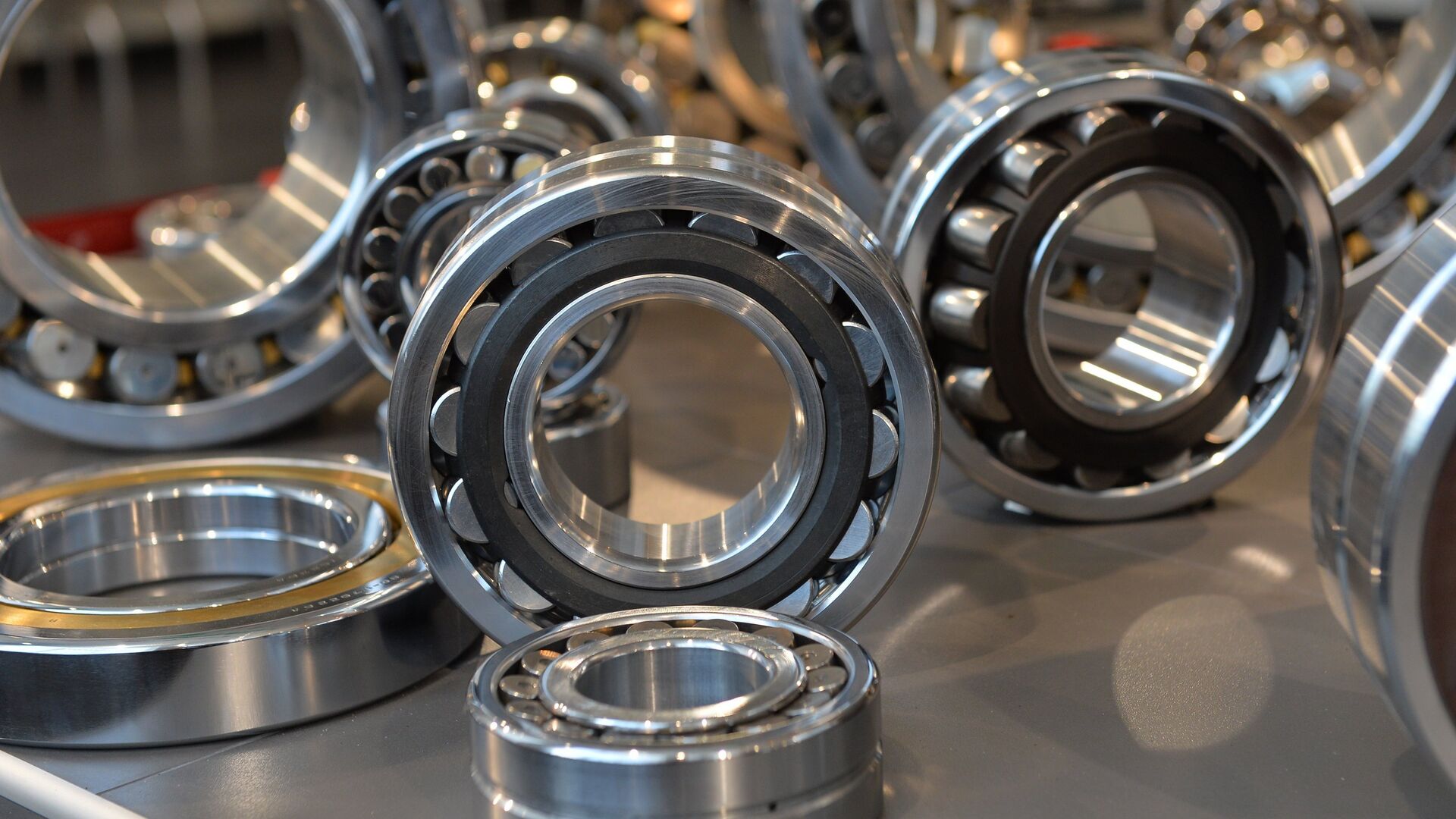 تكنولوجيا تصنيع المحامل - معالجة البلاستيك تكنولوجيا تصنيع المحامل - معالجة البلاستيك