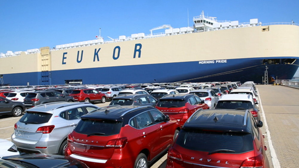 وفي الربع الثالث، شكلت الصين 65% من مساهمة مركبات الطاقة الجديدة في العالم.