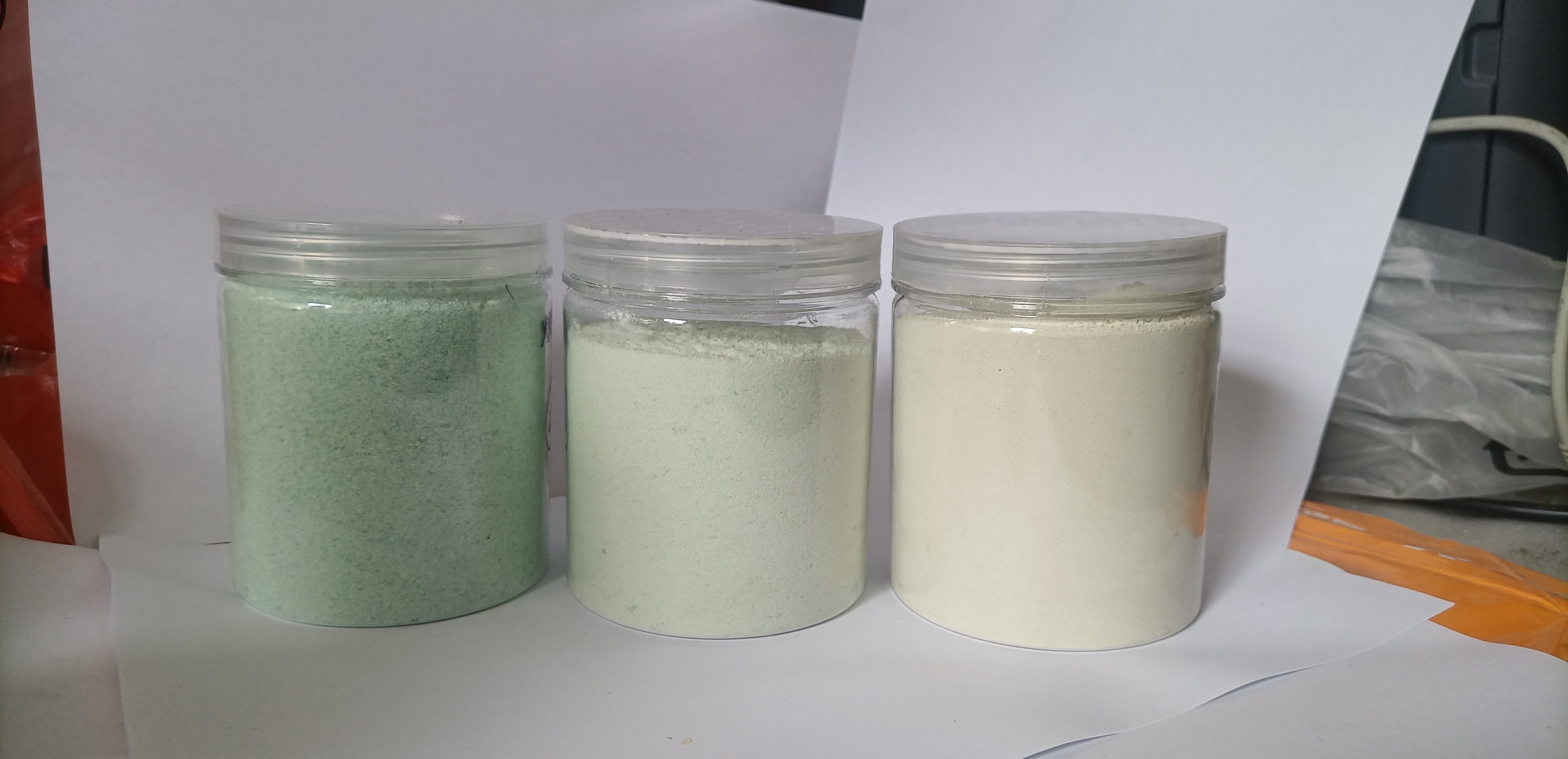 كبريتات الحديدوز الجافة