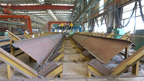 كيفية التحكم في تشويه اللحام لشعاع H