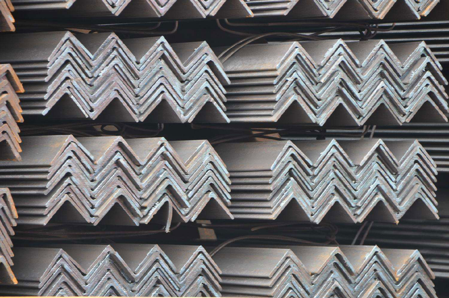 زاوية الفولاذ المقاوم للصدأ