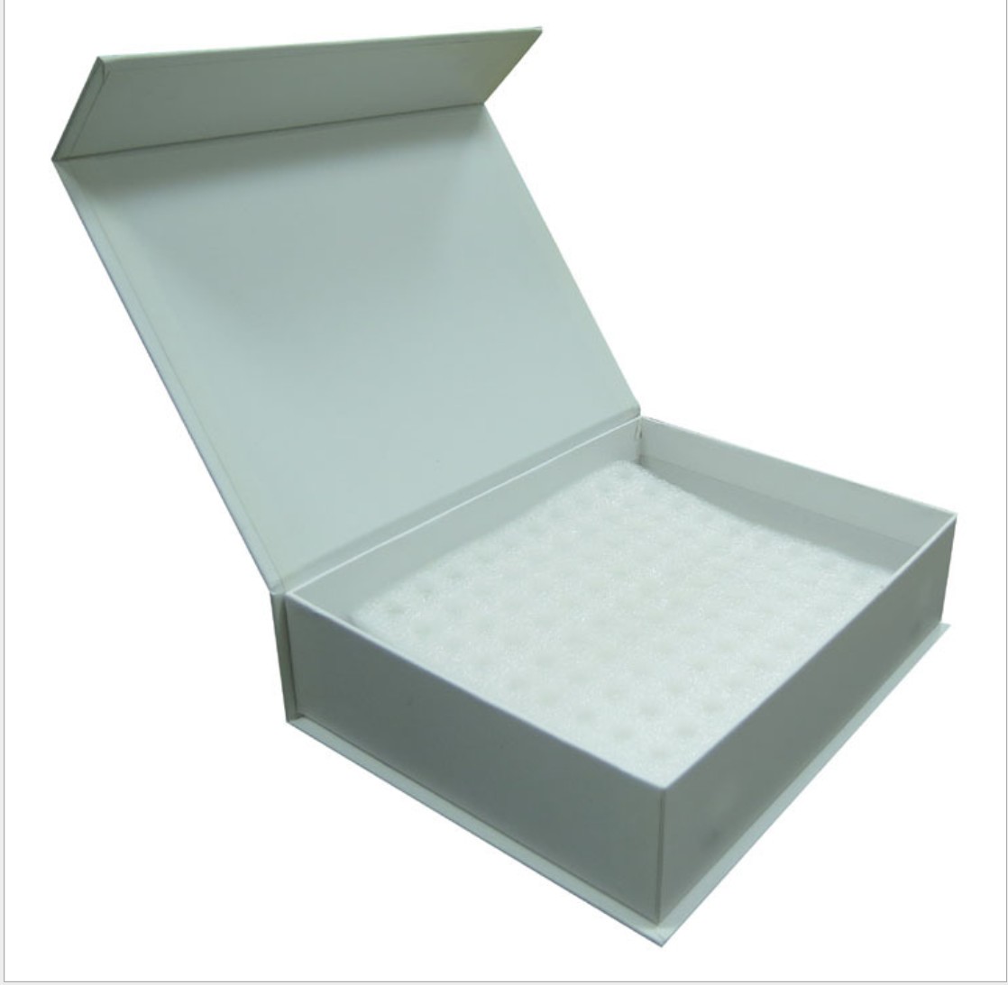 ماكينة تصنيع العلب الأوتوماتيكية