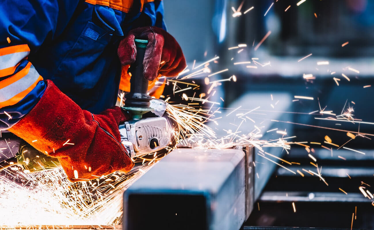 Continuous Growth in the Market Size of Laser Equipment