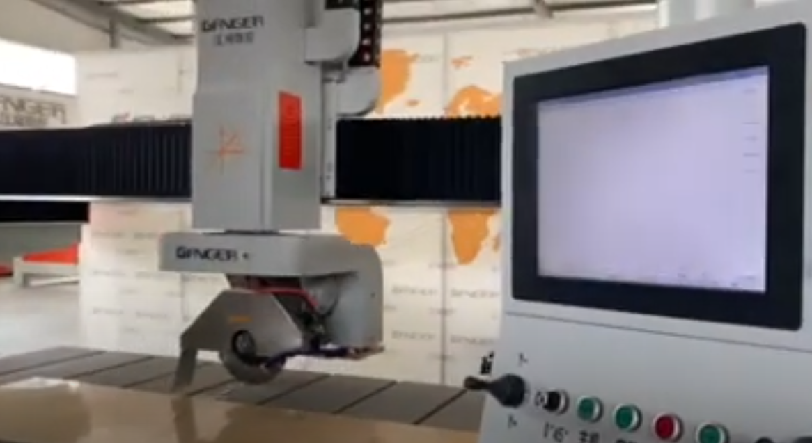 منشار جسري رباعي المحاور GQ-3220BS