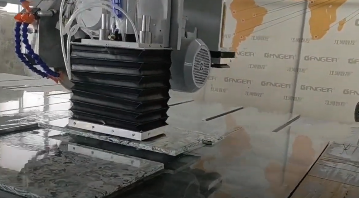 منشار جسري بخمسة محاور GQ-3220D