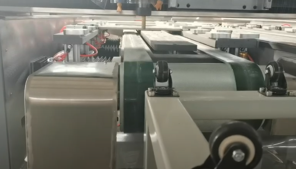 جهاز توجيه CNC للطاولات GSY-74D