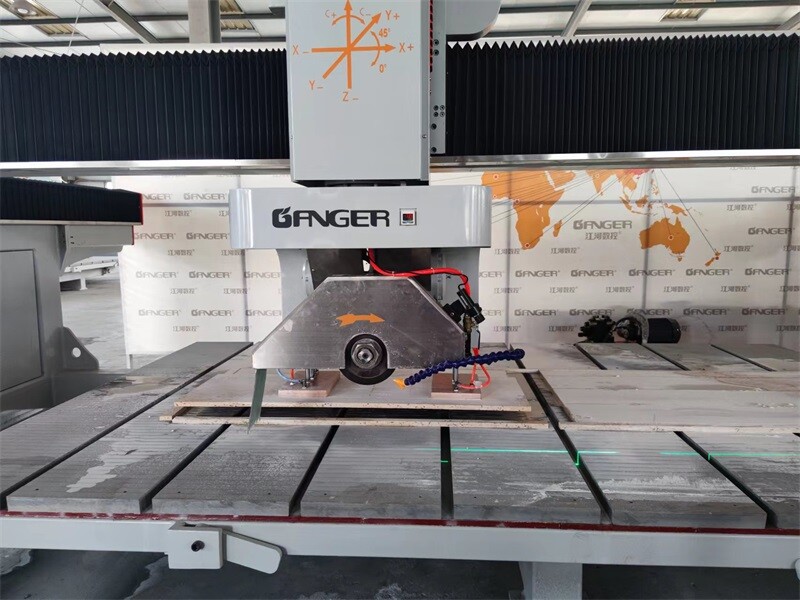 المنشار الجسر ذو 4 محاور GQ-3220BS