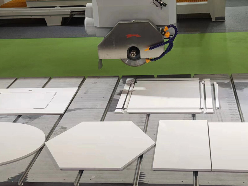 منشار الجسر بخمس محاور GQ-3220D