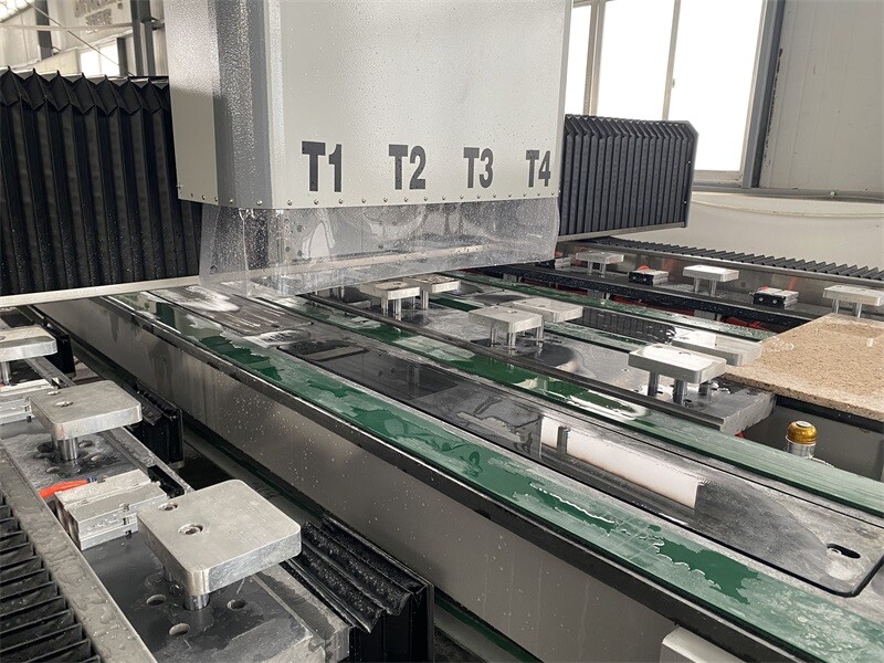 جهاز توجيه CNC للأسطح GSY-74D