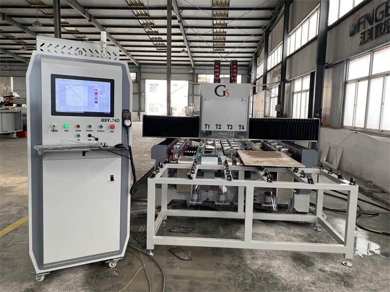 جهاز توجيه CNC للأسطح GSY-74D