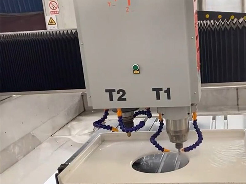 جهاز توجيه عددي للأسطح GSY-3015B